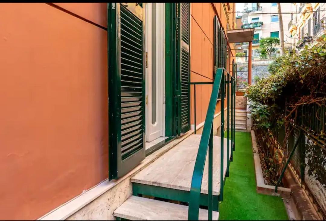 Apartment Relax Rooms-vicino Lungomare- Naples