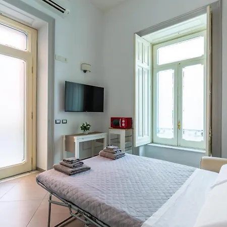 Napoli Relax Rooms-Vicino Lungomare- Exterior photo