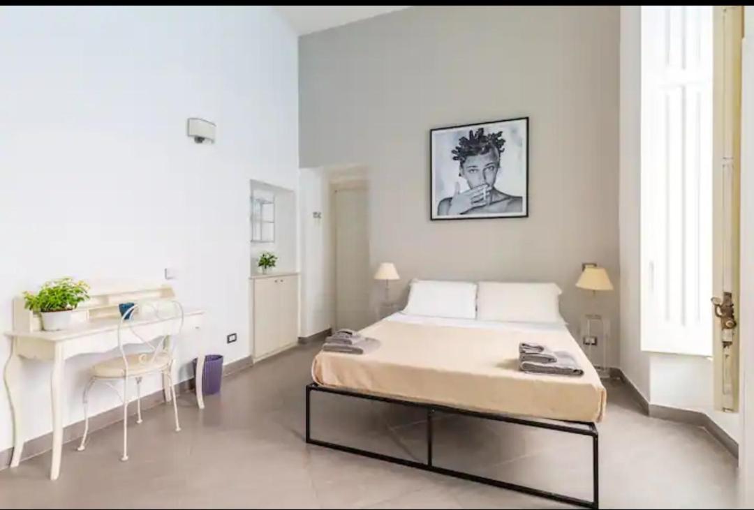 Relax Rooms-vicino Lungomare- Napoli
